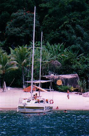 0 3 Island near Parati