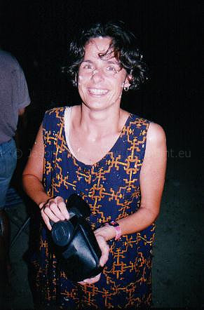 83 Ann in foodfight, Chile